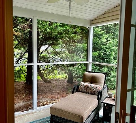 2nd image of 17289 Queen Anne Way