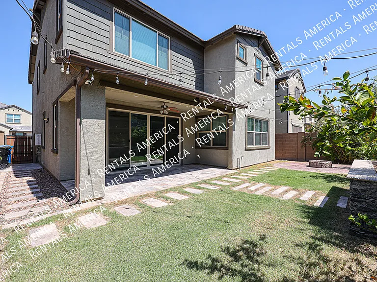 1051 E Armstrong Way — Photo 50