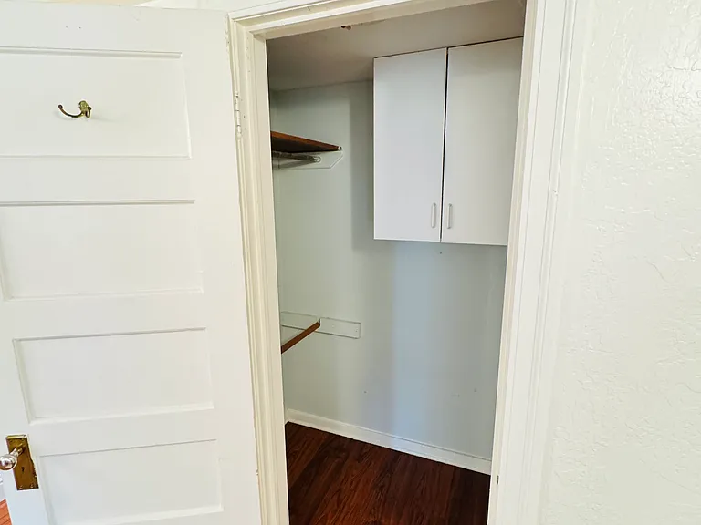 754 Slater St #B — Photo 10