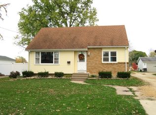 1606 18th Ave, Sterling, IL 61081