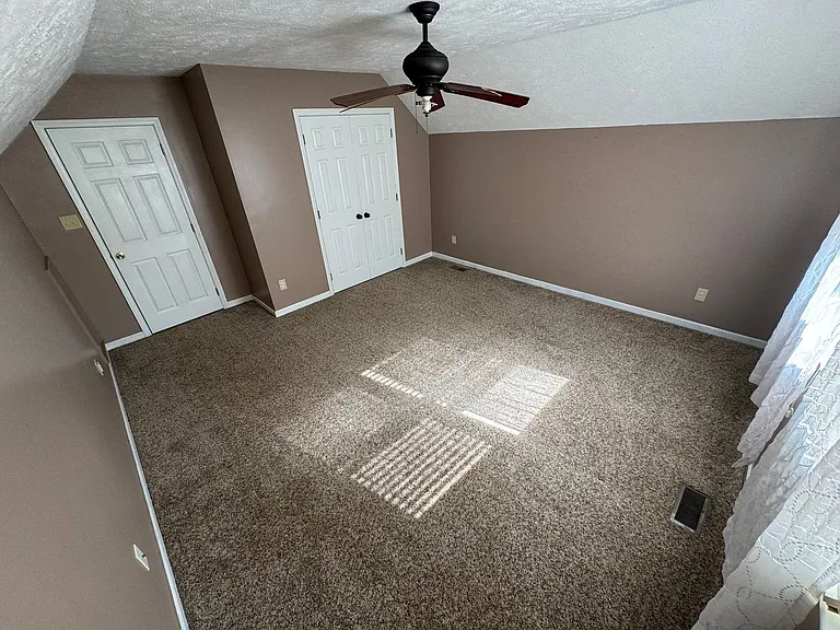 5870 McDonald Rd — Photo 21