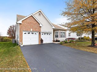 12 Silver Maple Ln, Howell, NJ 07731
