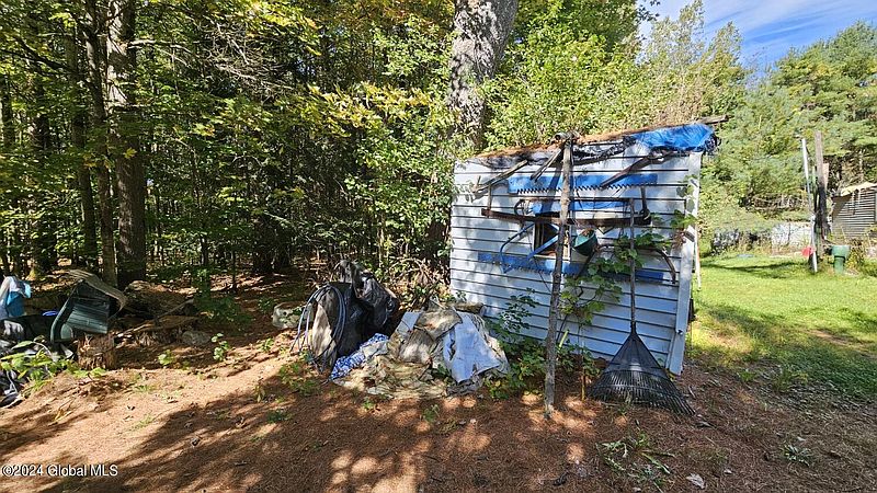 4th image of 544 Centerline Road