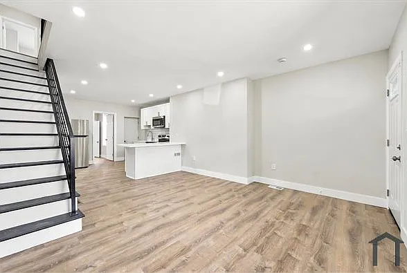2310 Tasker St — Photo 6