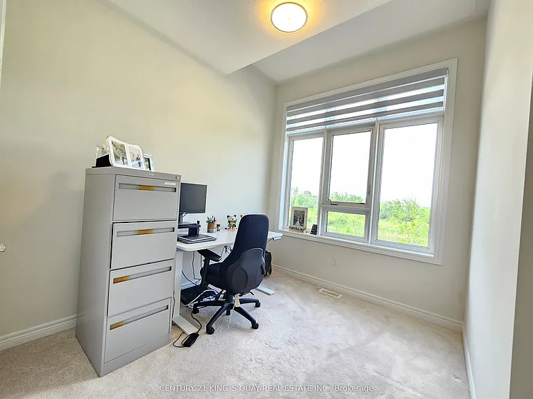 39 Ducharme Dr — Photo 10