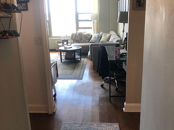3rd image of 1550 N Lake Shore Dr APT 14E