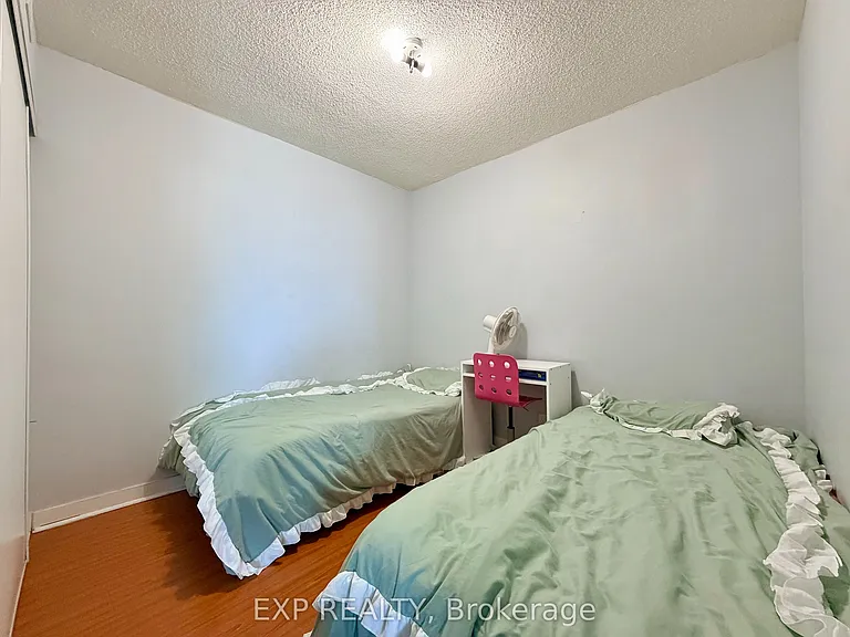 38 Lee Centre Dr #2101 — Photo 12