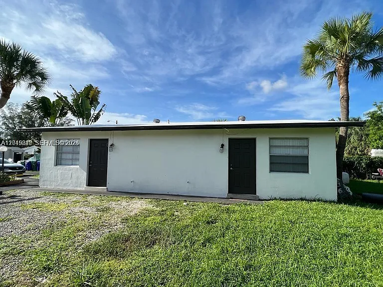 1412 SW 41st Ave #FRONT — Photo 13