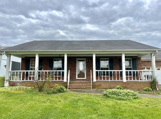 528 W Point Rd S, Lawrenceburg, TN 38464