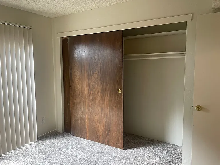 1710 G St — Photo 5