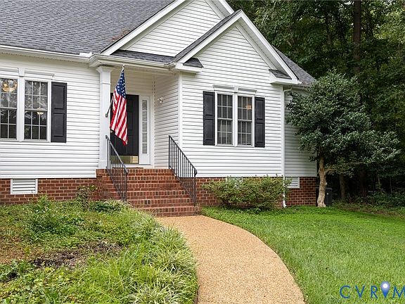 2nd image of 8503 Steeplebush Pl