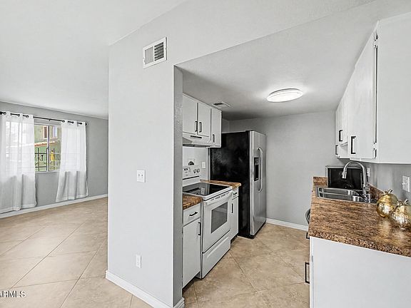 4th image of 803 E COCHISE Drive