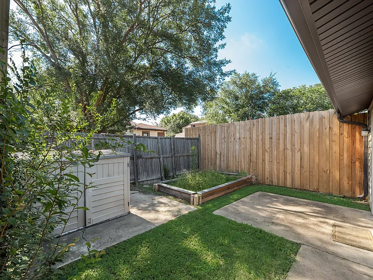 617 Harvest Hill St — Photo 12