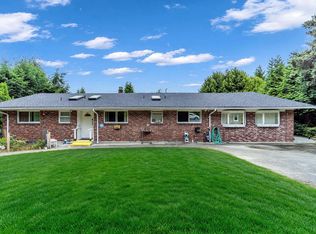 568 Saint Giles Rd, West Vancouver, BC V7S1L8
