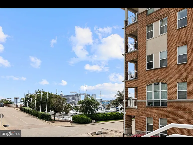 23 Pierside Dr #306 — Photo 20