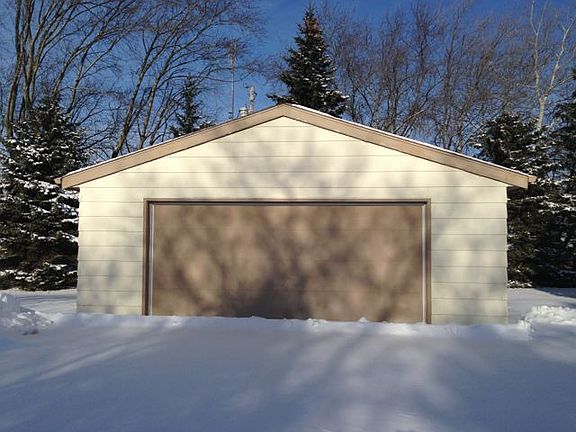 2.5 Detached Garage