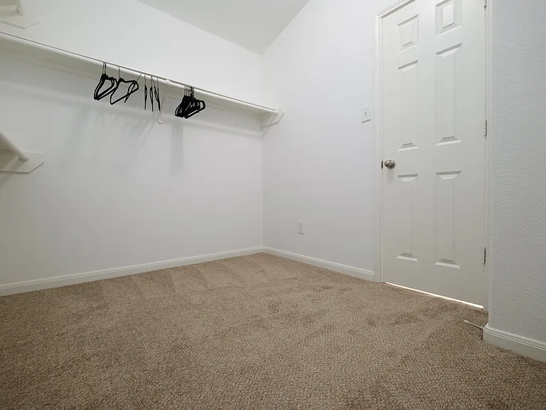 1203 Lavender Shade Ct — Photo 40