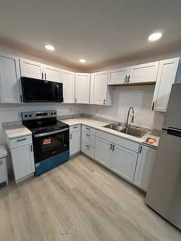 1049 Seale Ave #1 Photo 1
