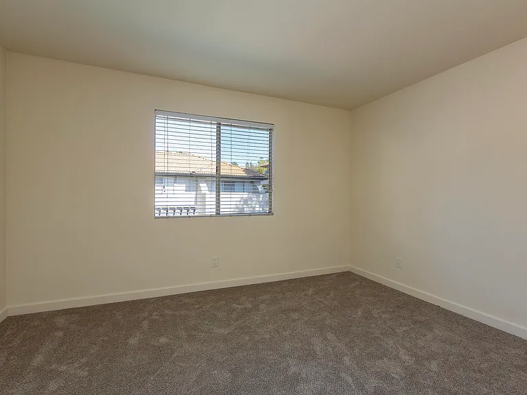 Elan Paseo Vista — Photo 23