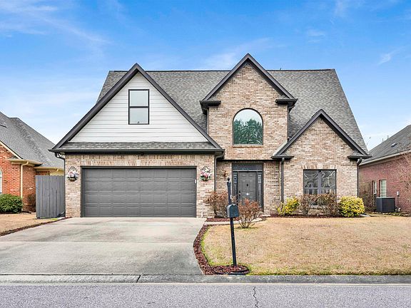 3rd image of 639 Waterford Ln