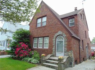 221 Willets Ave, West Hempstead, NY 11552