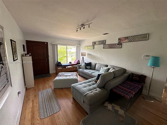 5th image of 2270 SW 24th St