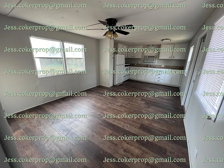 600 Green Dr #9 — Photo 6