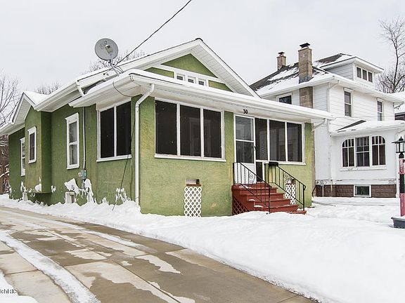3rd image of 30 Kingman Ave W