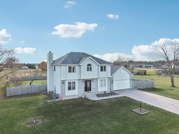 4303 E 102nd Ave, Crown Point, IN 46307