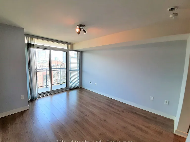 78 Tecumseth St #1508 — Photo 3