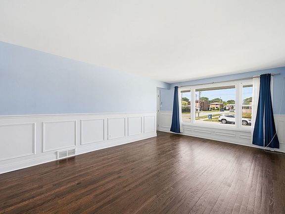 5th image of 417 Jeffery Ave