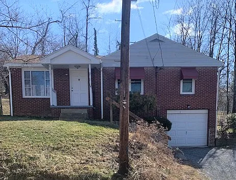 922 Cayton St photo 1