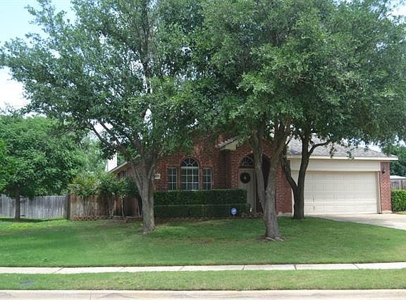 2nd image of 1423 Park Palisades Dr