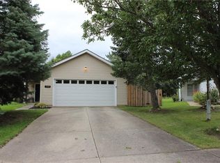1070 Brookfield Dr, Medina, OH 44256