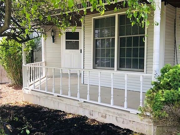 2nd image of 4570 Boncrest Dr E