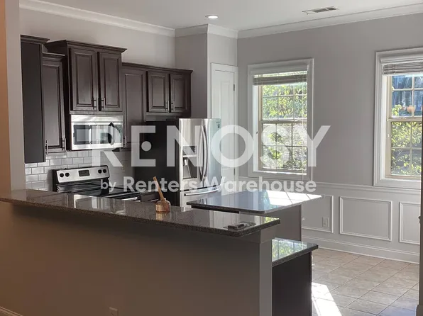 2422 Tenor Ln, Alpharetta, GA 30009