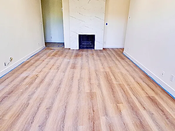 11908 Montana Avenue Apartments