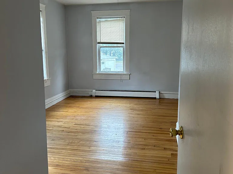 9 Poplar St #3 — Photo 2
