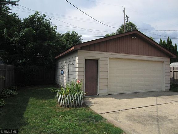 3rd image of 2107 Nokomis Ave