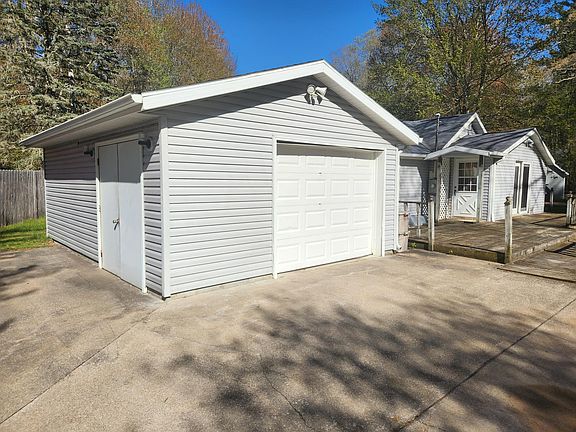 3rd image of 1476 Scenic Dr