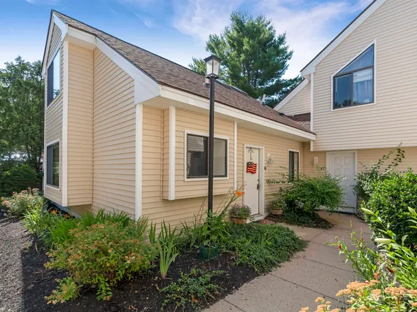 48 Franklin Heights, Rochester, NH 03867
