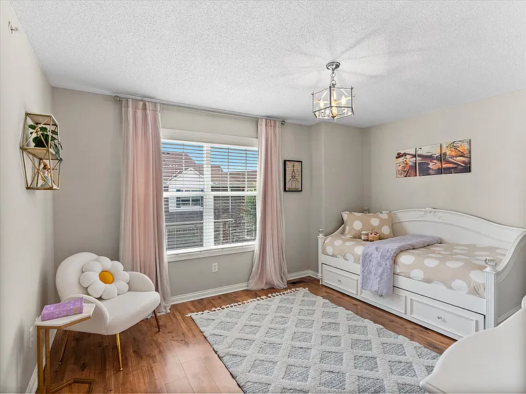 9660 Washington Blvd #3 — Photo 24