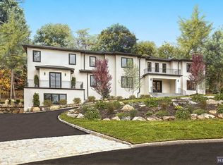 55 Kennedy Rd, Cresskill, NJ 07626