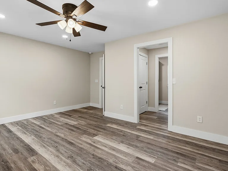 1503 N 10th Ave — Photo 17