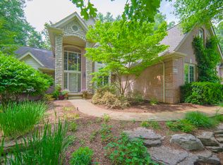 9667 Kingston Pointe Dr, Clarkston, MI 48348