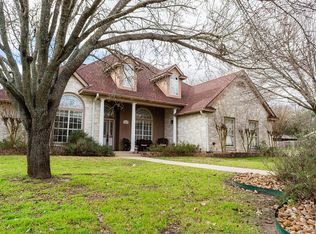 1203 Warbler Dr, Kerrville, TX 78028