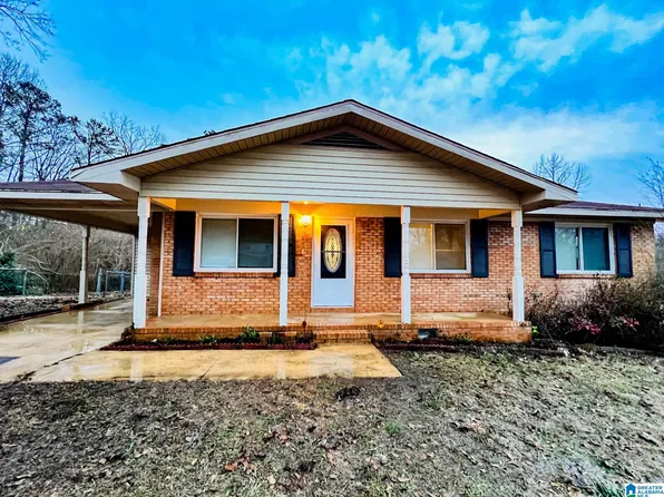 1606 Parker Ln, Oxford, AL 36203