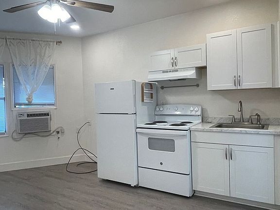 3rd image of 3510 S Market St #11