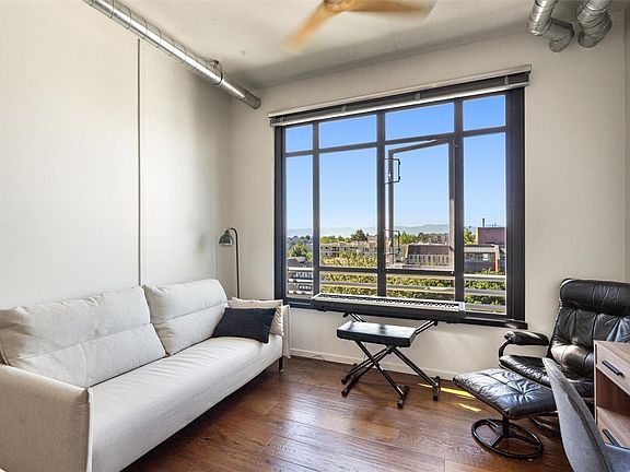 4th image of 1029 View St #630