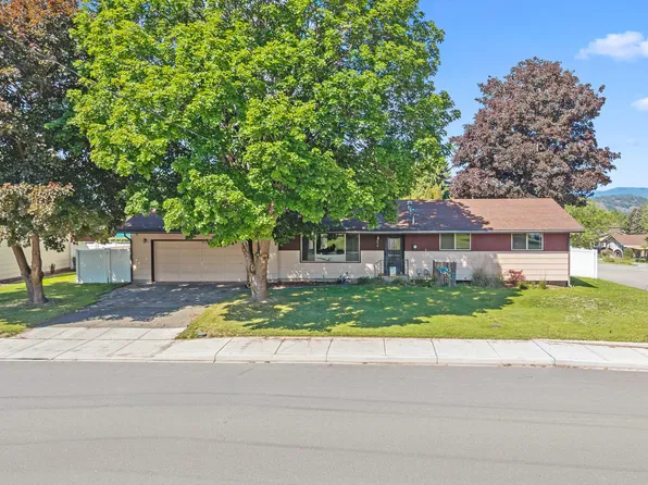 614 S Summit St, Colville, WA 99114